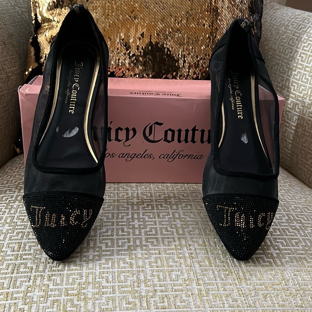 Juicy Couture Flats with black beaded toe with Juicy lettering in gold